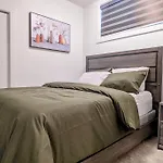 Cozy 1-Bedroom Basement Suite In Rosewood