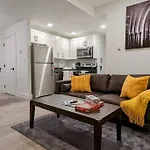 Cozy 1-Bedroom Basement Suite In Rosewood