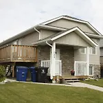 Hampton 3Bd 2Br Near Airport By Prowess