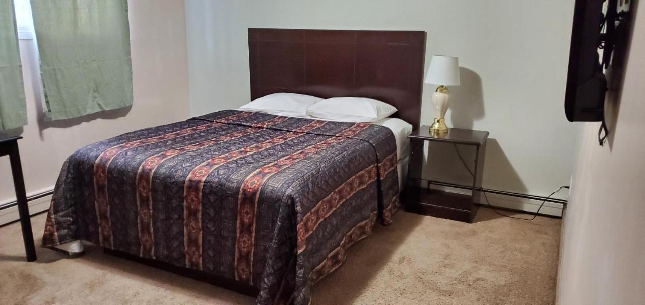 Budget Inn