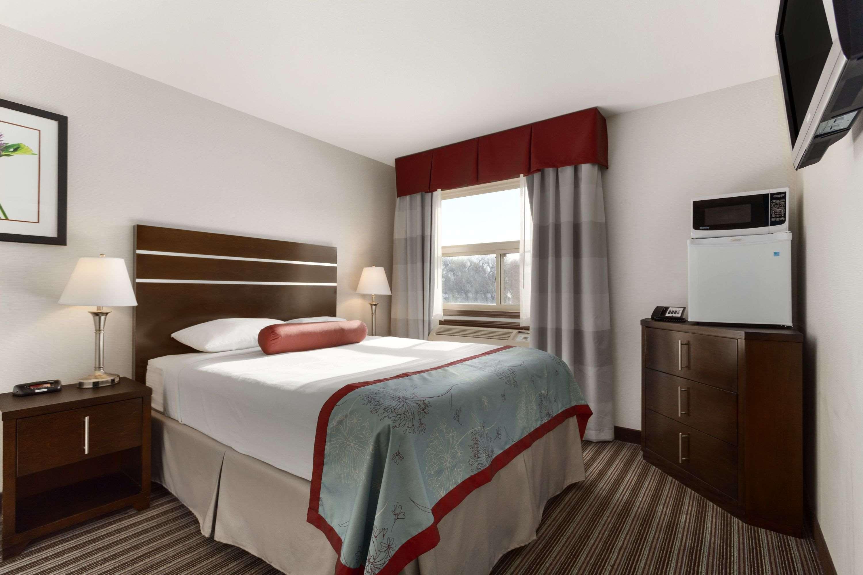 Super 8 By Wyndham Near Downtown 3*