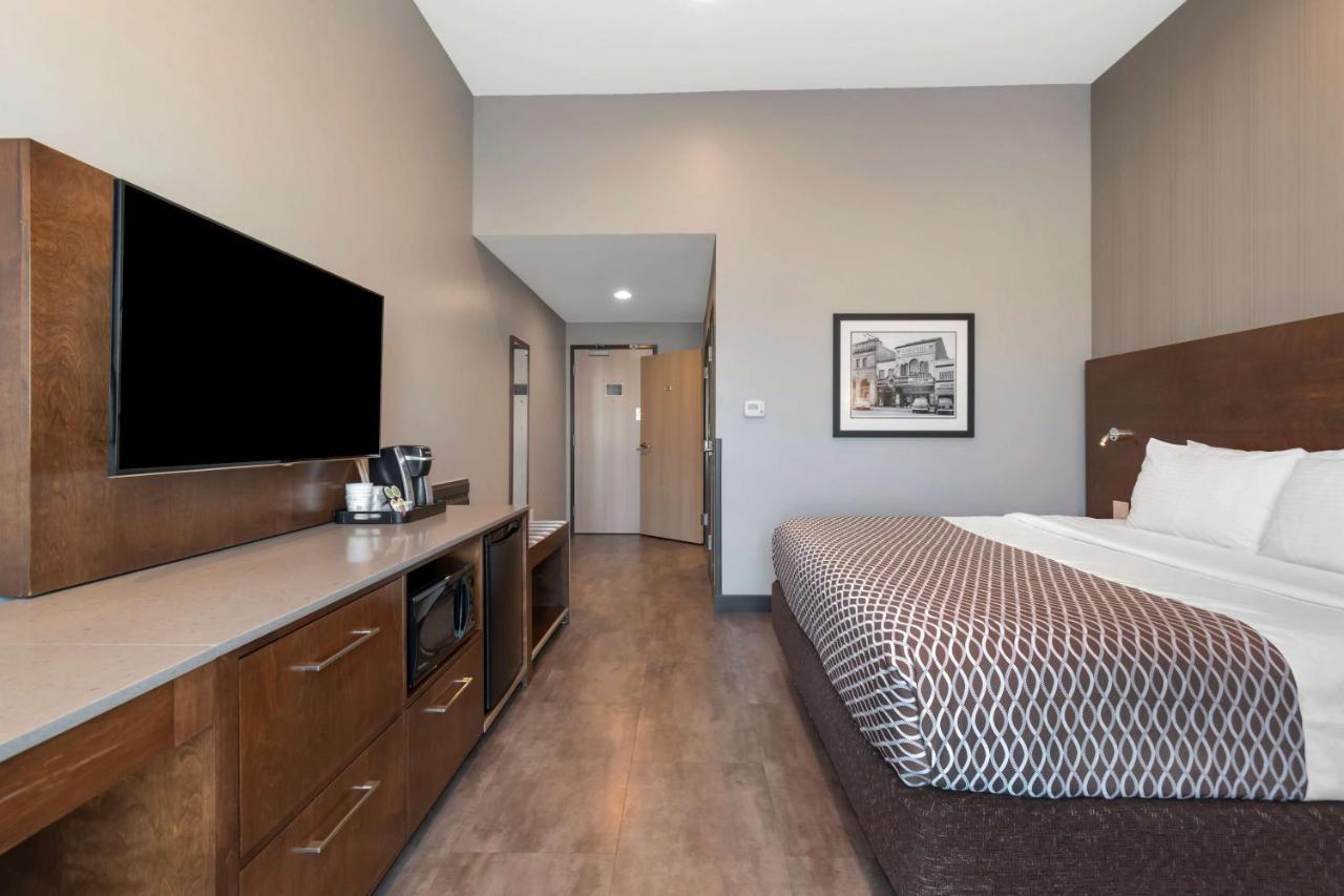 Hotel Western East Side