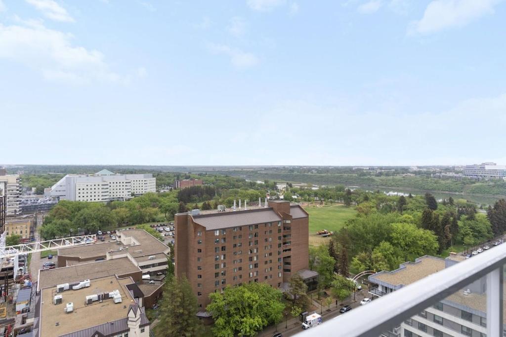 Apartment Newly Renovated 2 Bedroom Downtown *