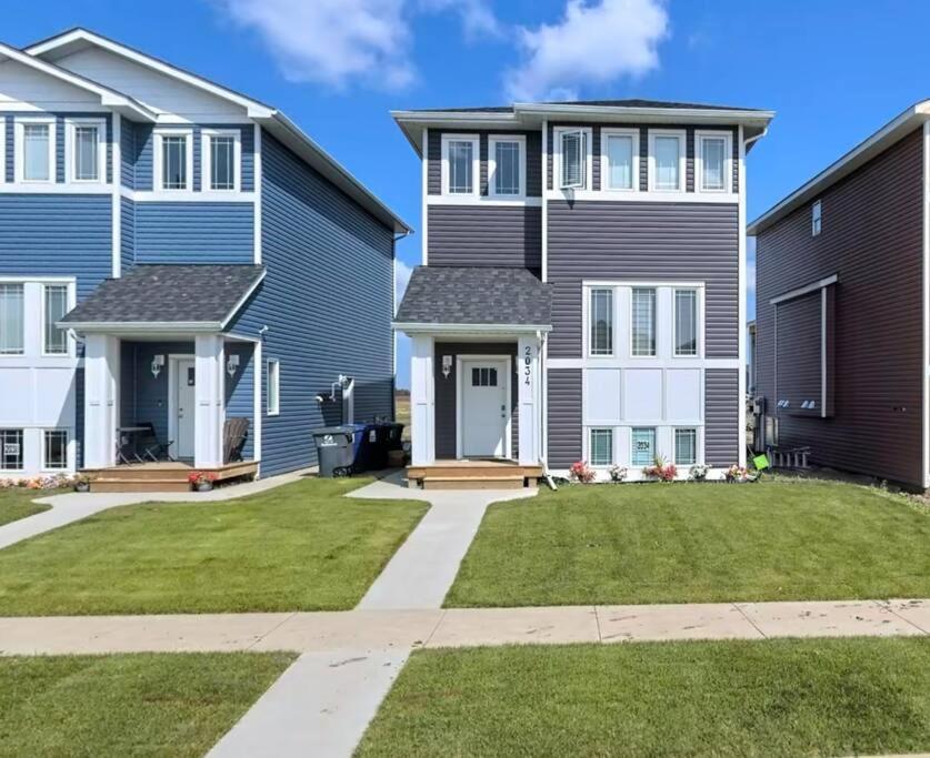 Exquisite Cozy Suite/full Amenities In Kensington Apartment Saskatoon