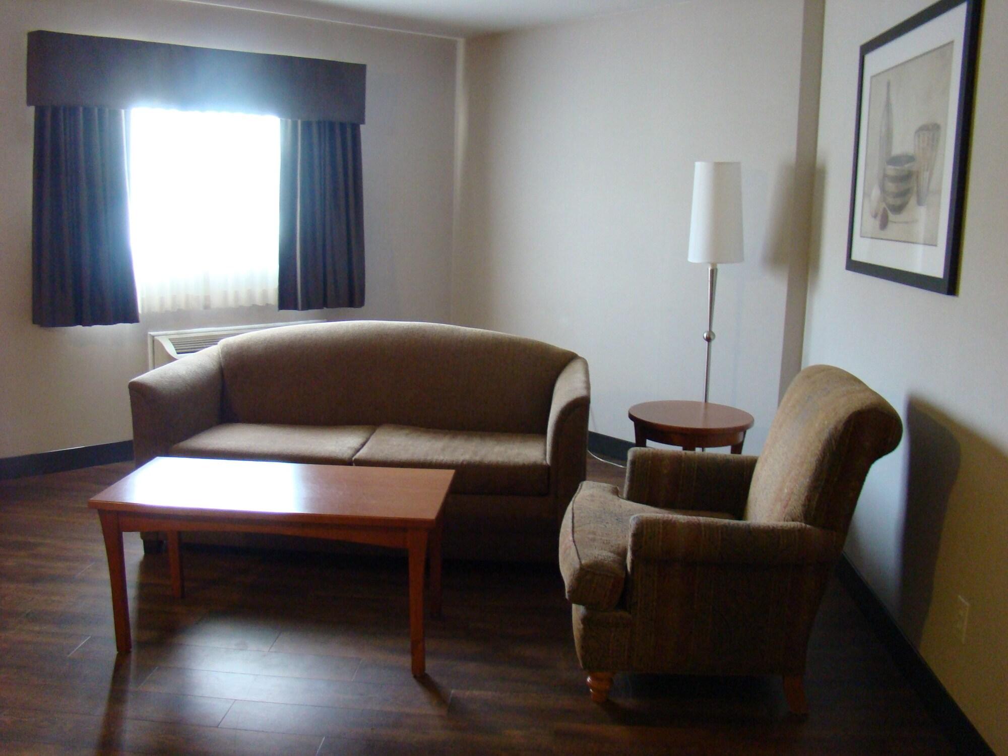 Quality And 3* Saskatoon