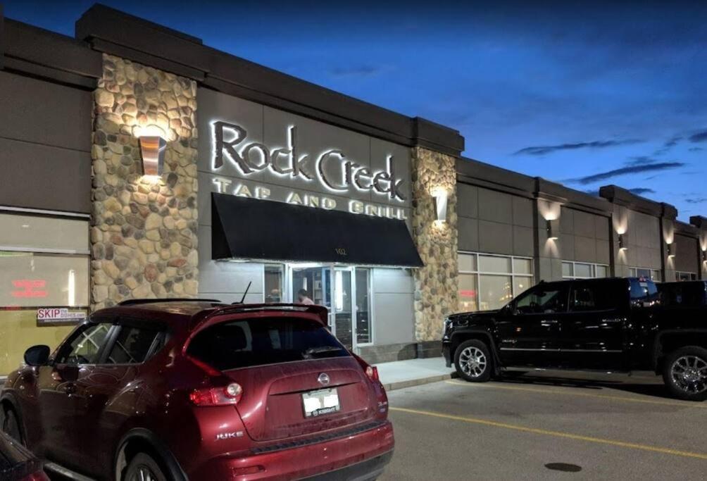 Apartment Cozy, Comfortable, Convenient - Your Ideal 2br Saskatoon