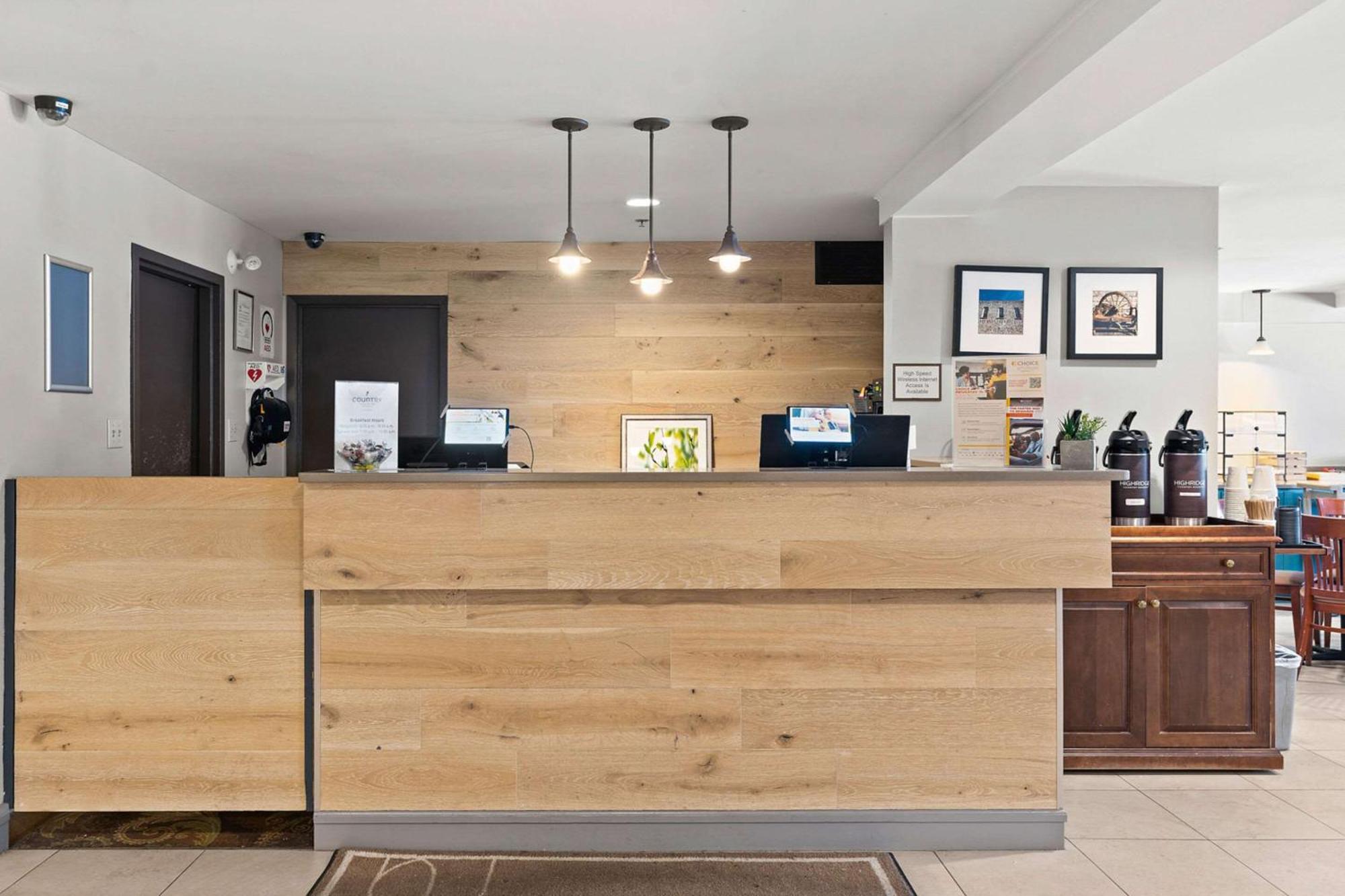 Country & By Radisson, Saskatoon, Sk 3* Saskatoon