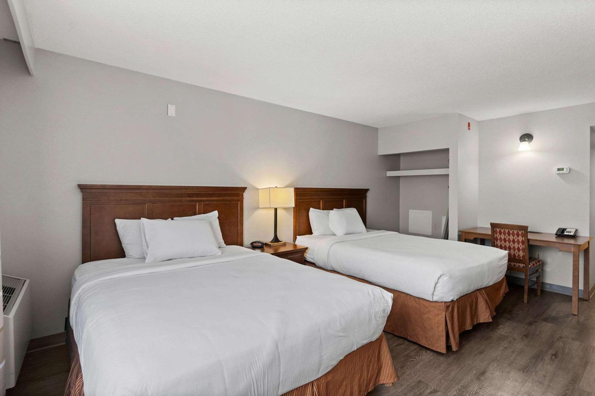 Hotel Country & By Radisson, Saskatoon, Sk