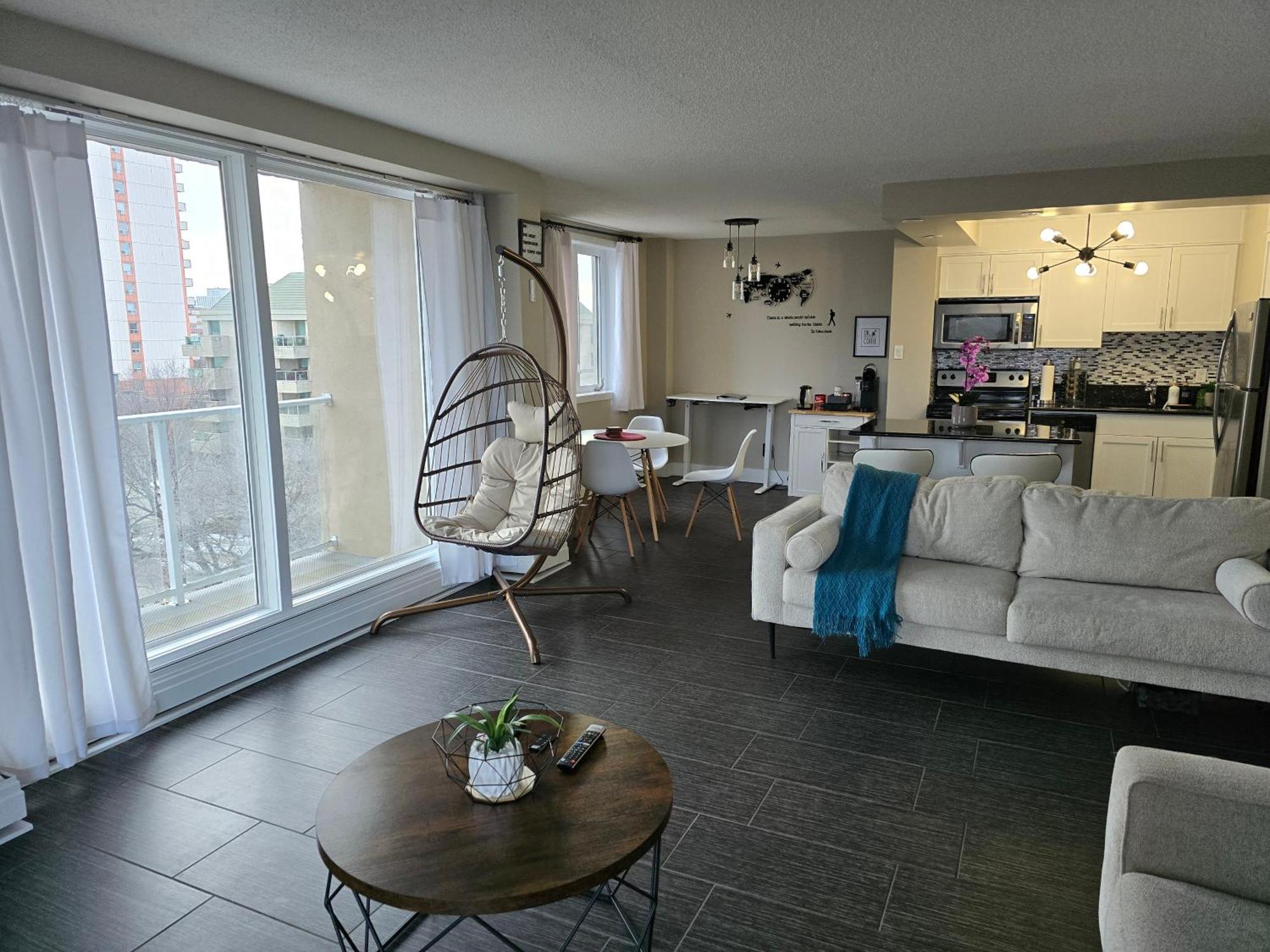 Smart Stylish Downtown Condo- 2 Bedrooms Saskatoon