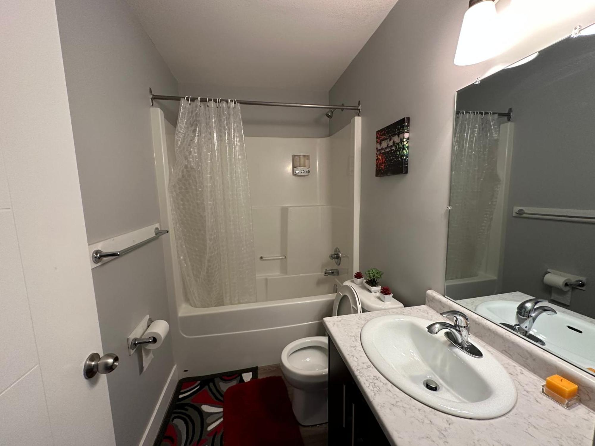 Exquisite Cozy Suite/full Amenities In Kensington Apartment Saskatoon