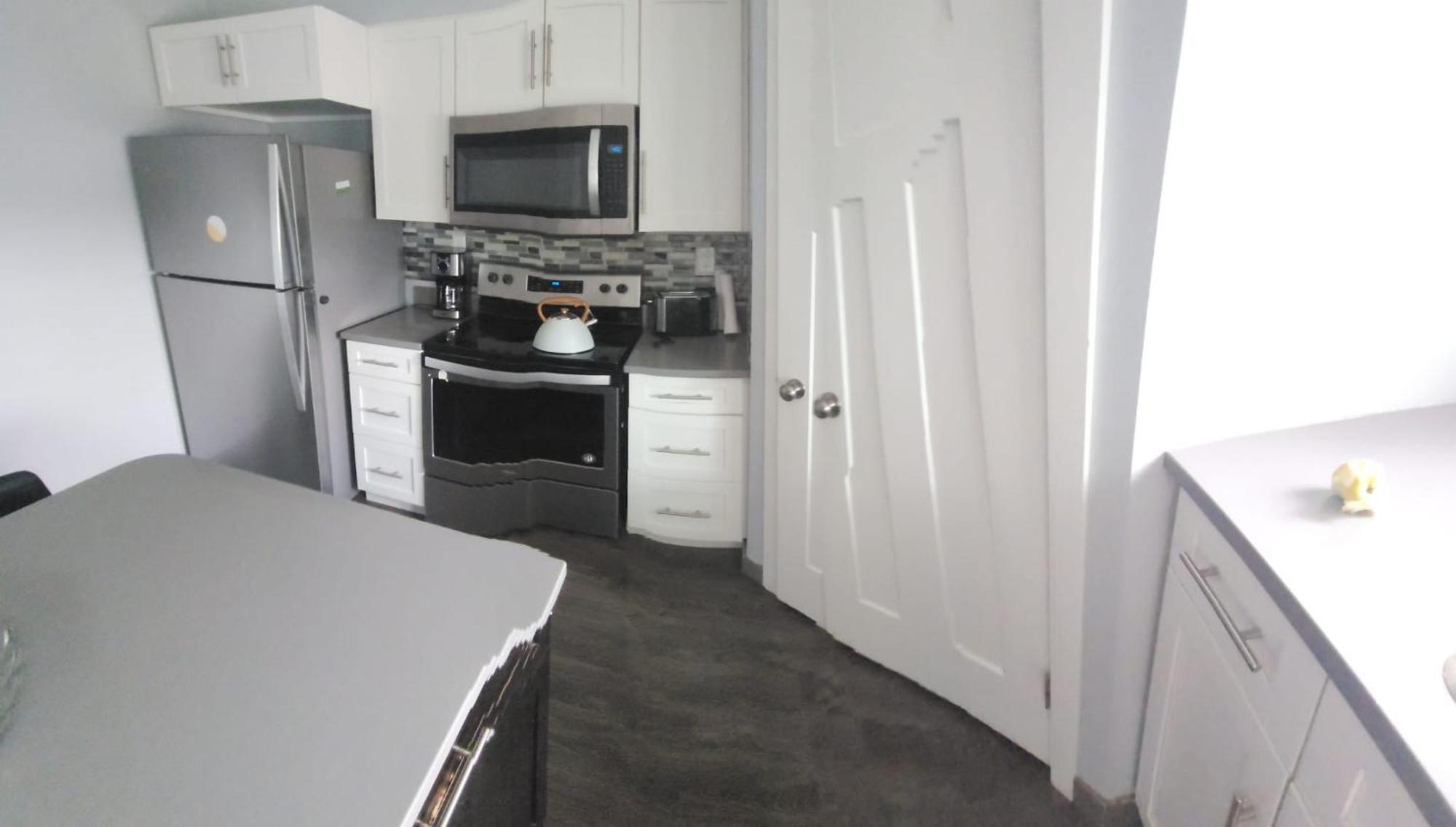Apartment 3 Bedroom Town In Stonebridge Unit 303 *