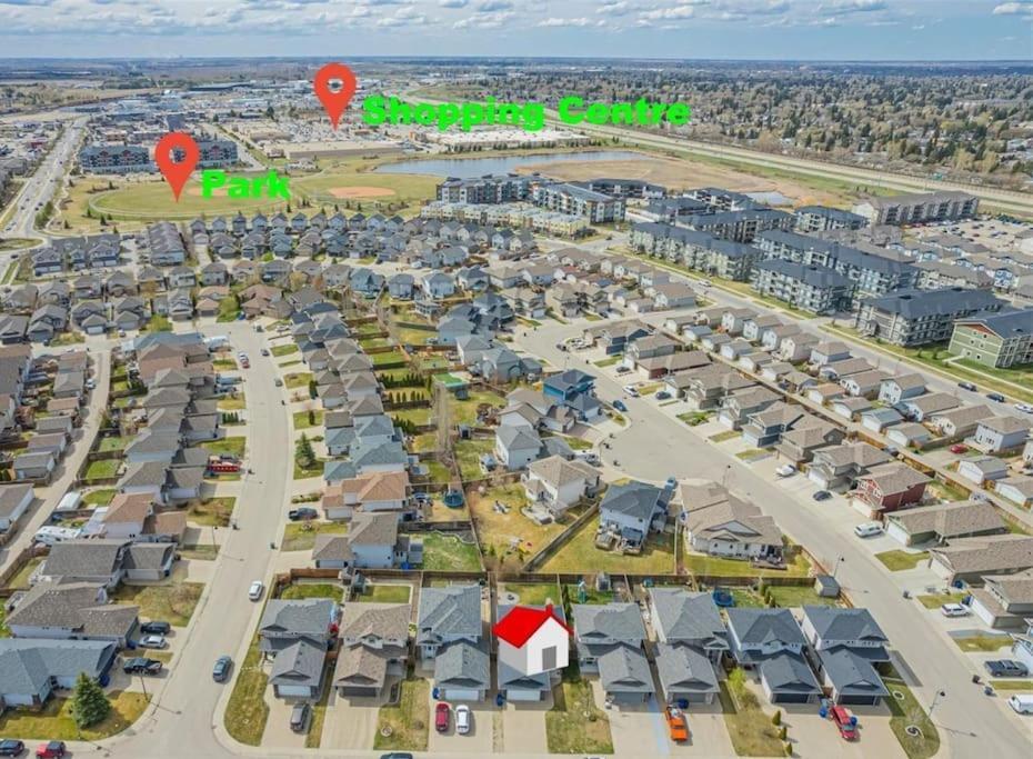 Spacious 4br-4ba House For Large Families & Group In Stonebridge Saskatoon
