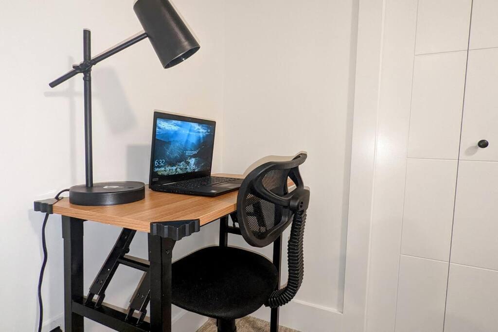 Cozy 1-bedroom Basement In Rosewood Apartment *