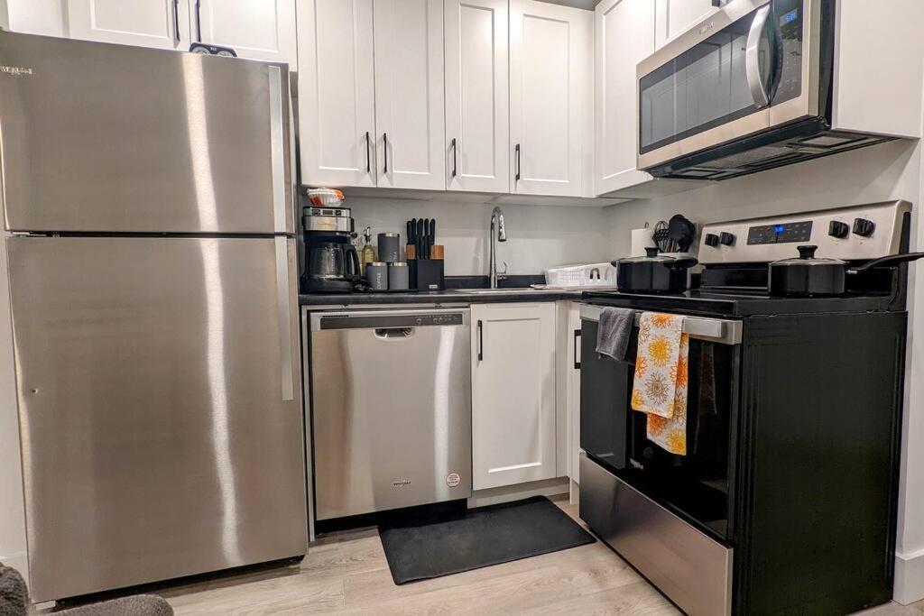 Cozy 1-bedroom Basement In Rosewood * Saskatoon