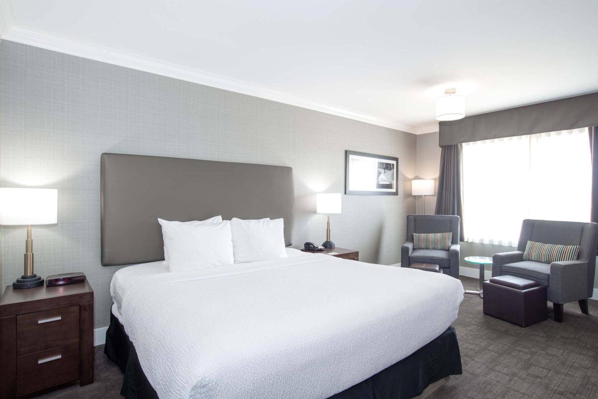 Sandman Hotel 3*