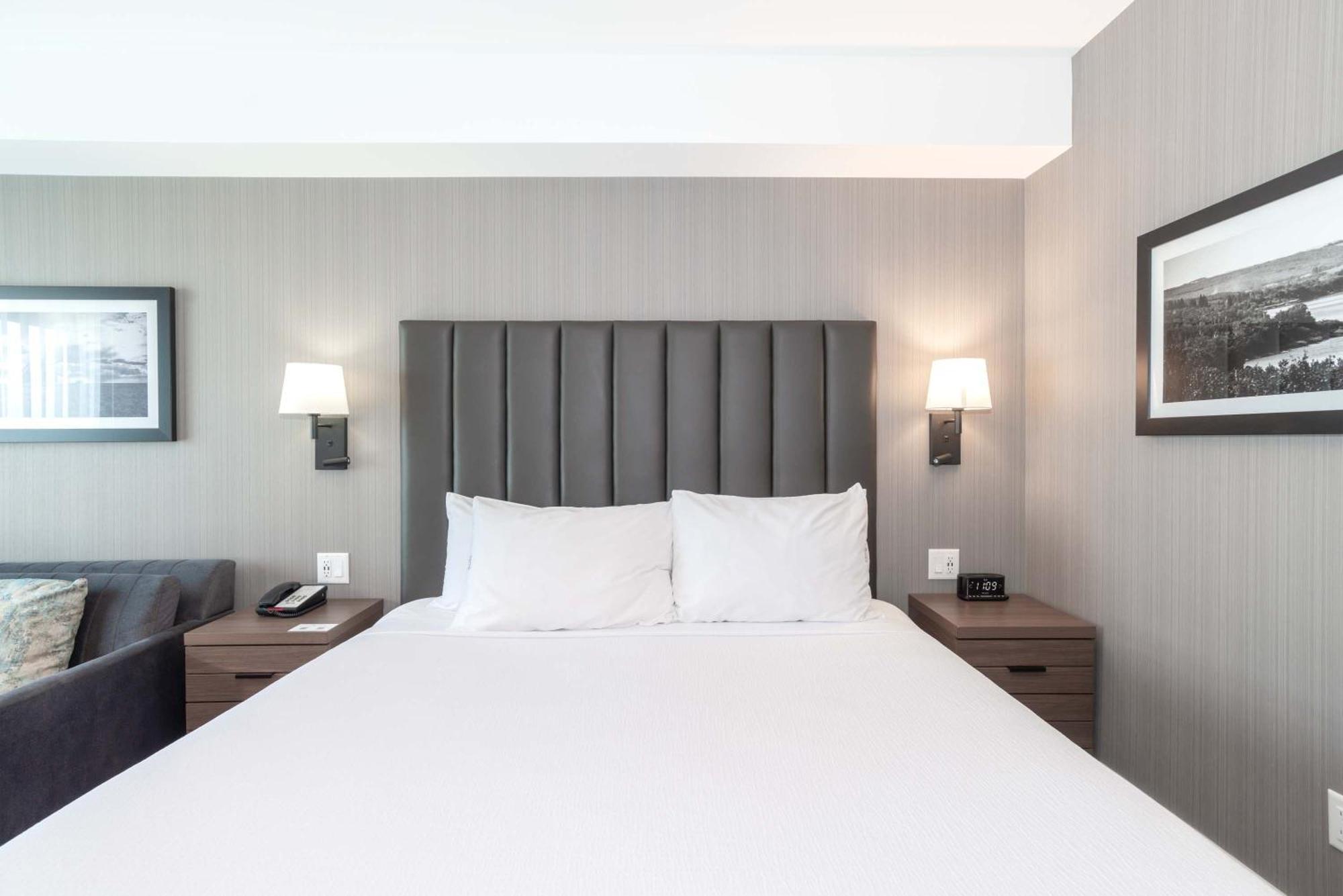 Sandman Signature South 4* Saskatoon