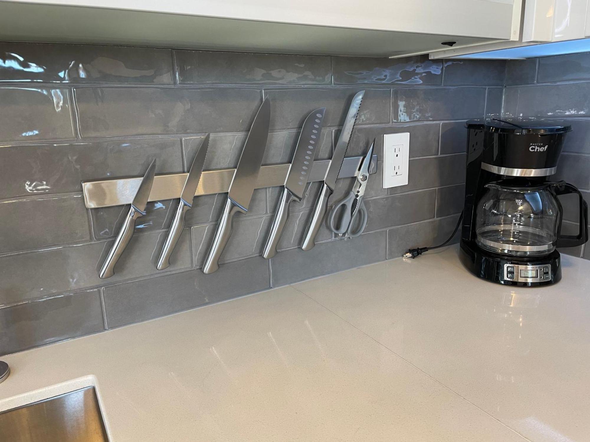 Apartment Downtown Two Bedroom, Modern & Cozy Saskatoon