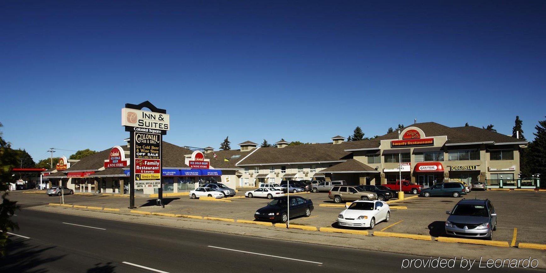 Colonial Square & Motel Saskatoon