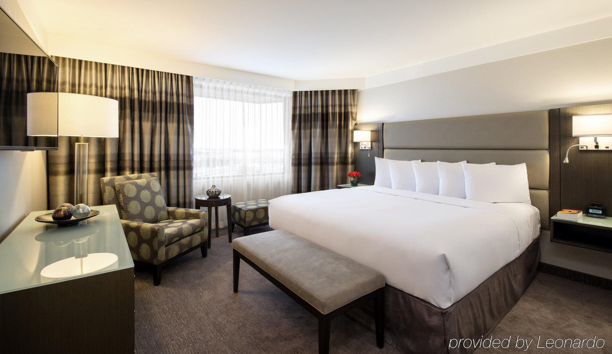 & Conference Centre Hotel Saskatoon