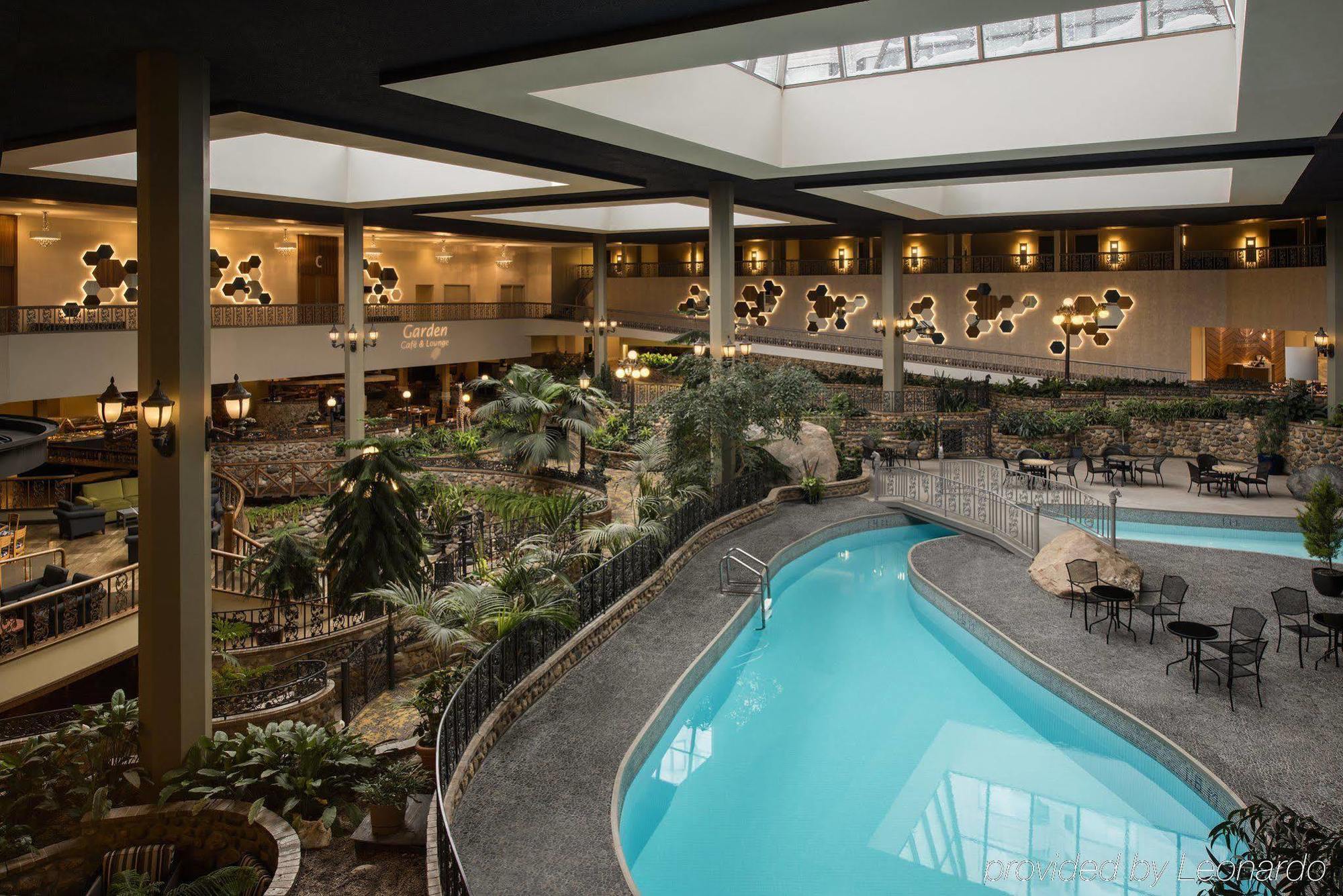 Hotel & Conference Centre Saskatoon