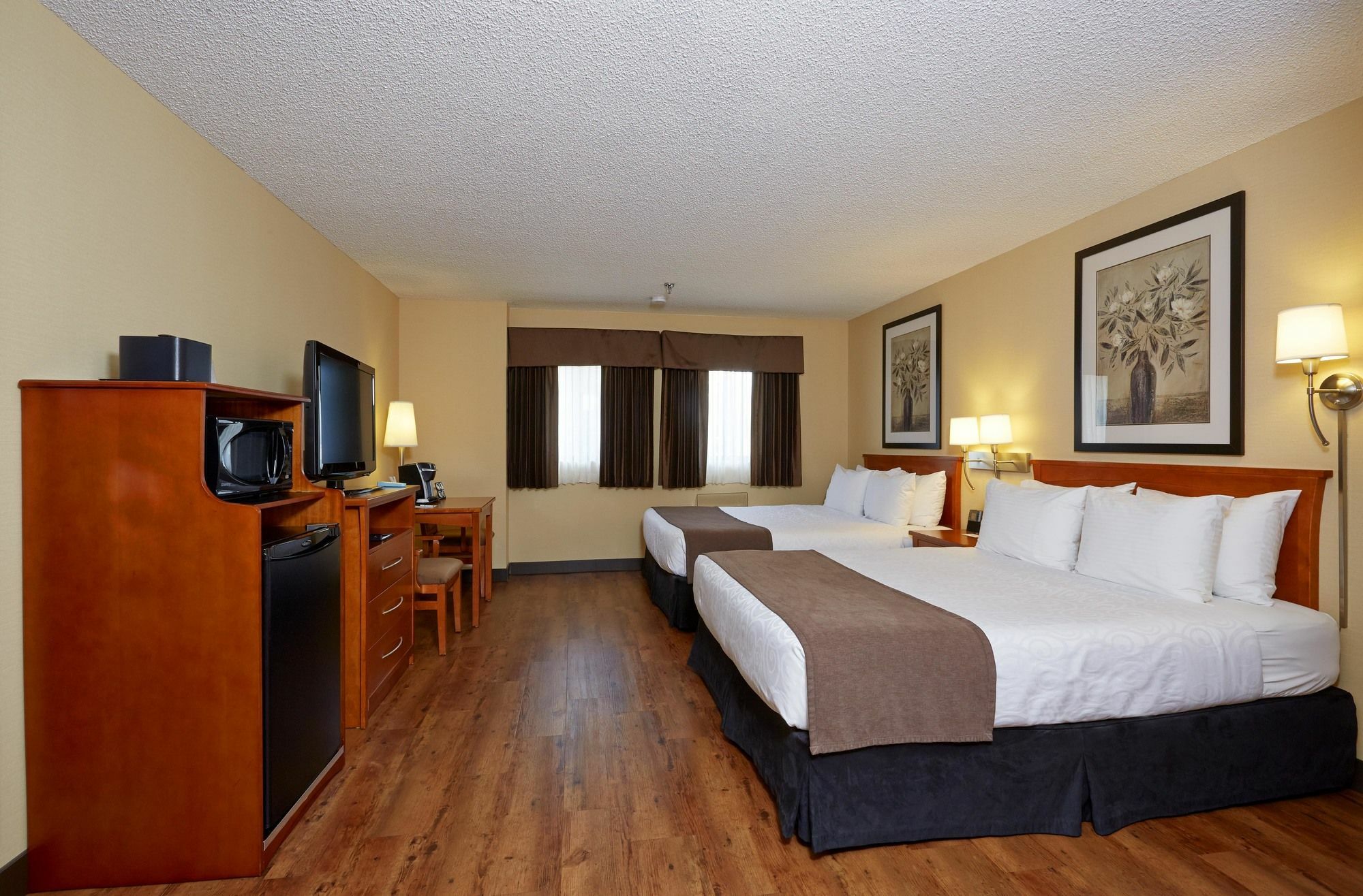 Hotel Quality And Saskatoon