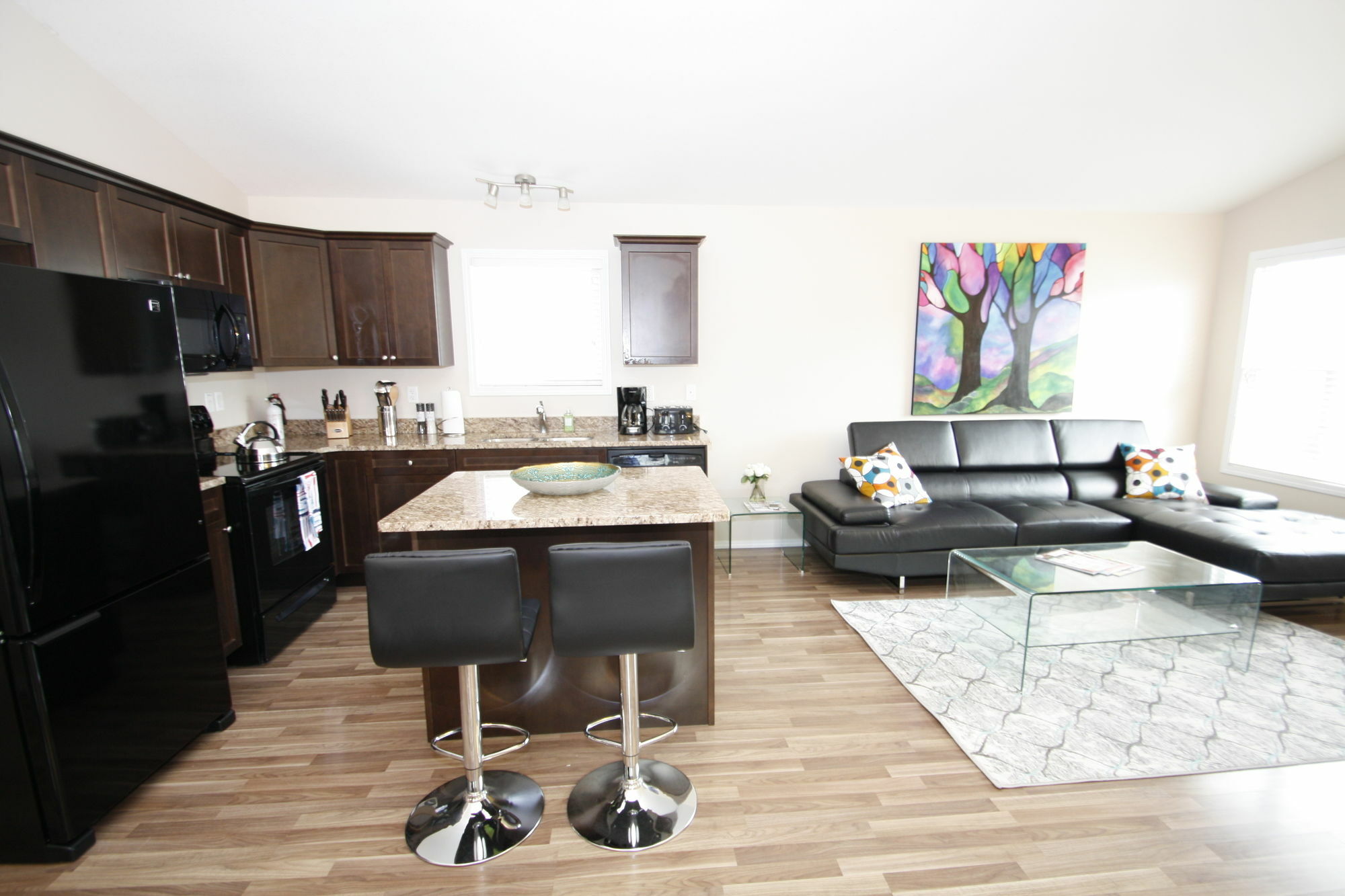 Hampton 3bd 2br Near Airport By Prowess Saskatoon