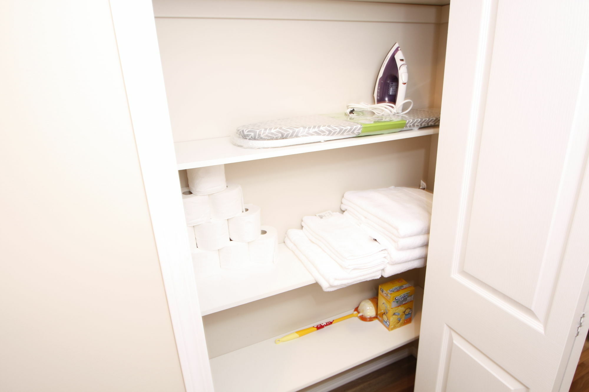 Hampton 3bd 2br Near Airport By Prowess Holiday home