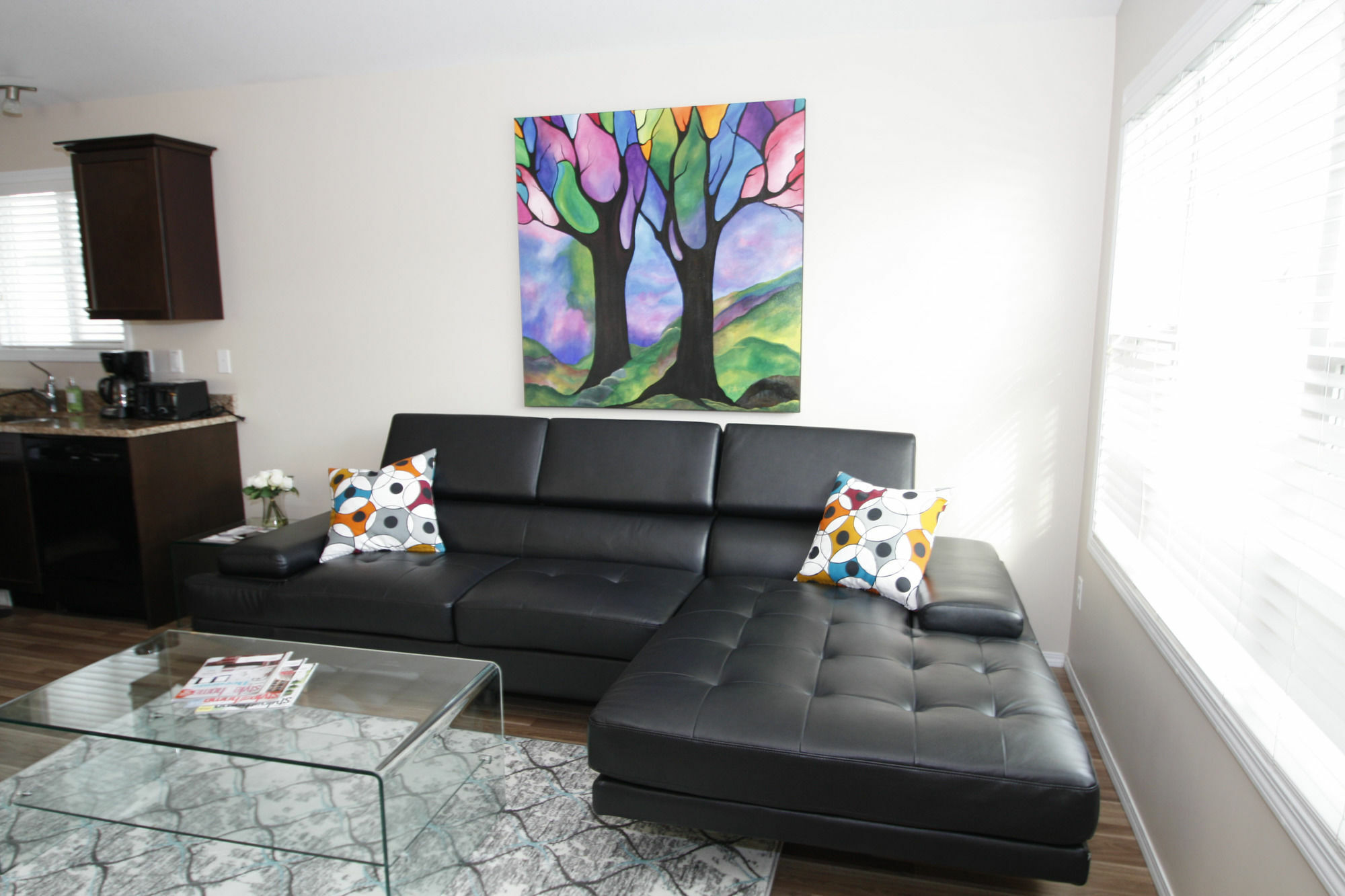 Hampton 3bd 2br Near Airport By Prowess