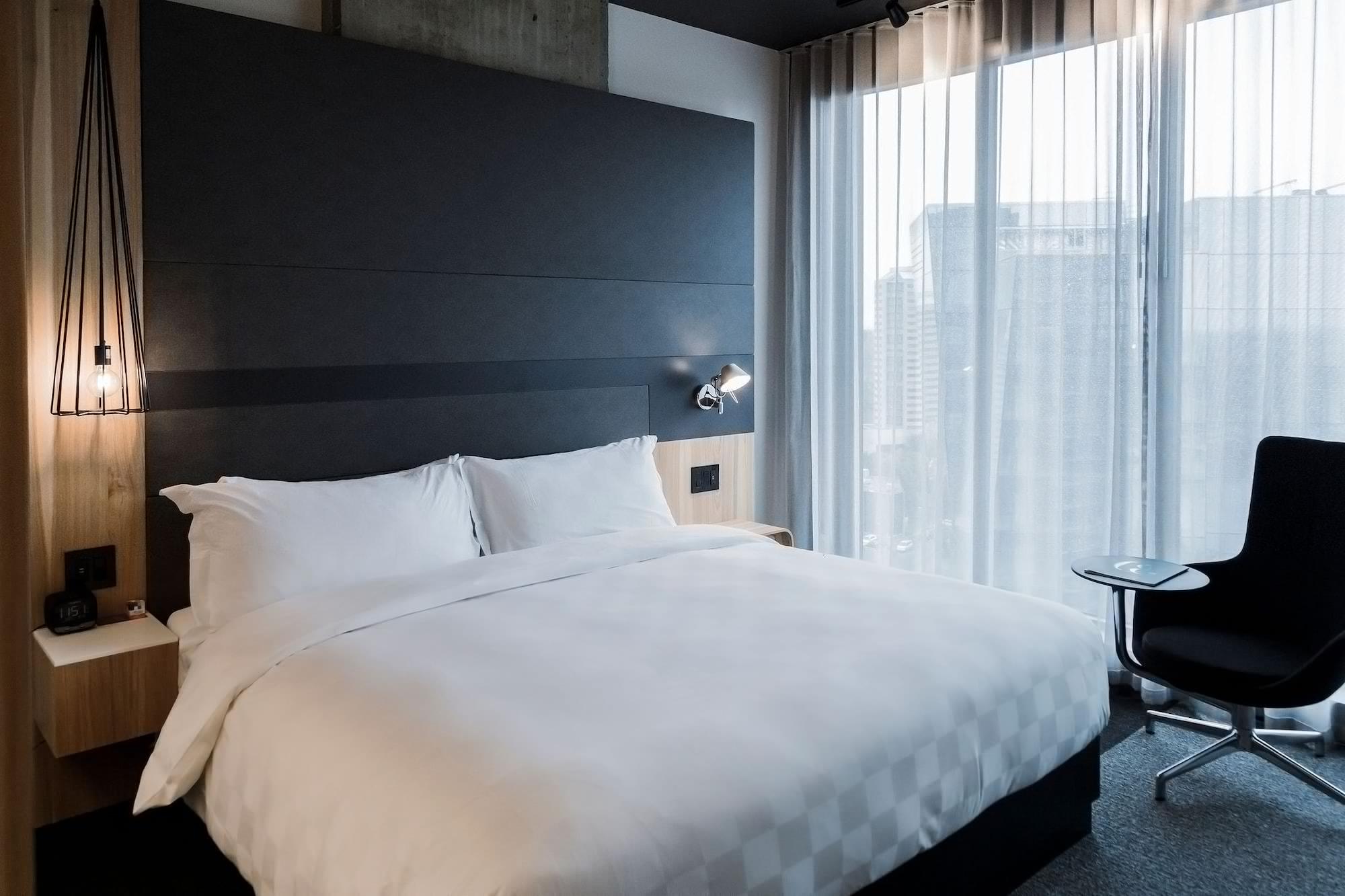 Alt Hotel 3*