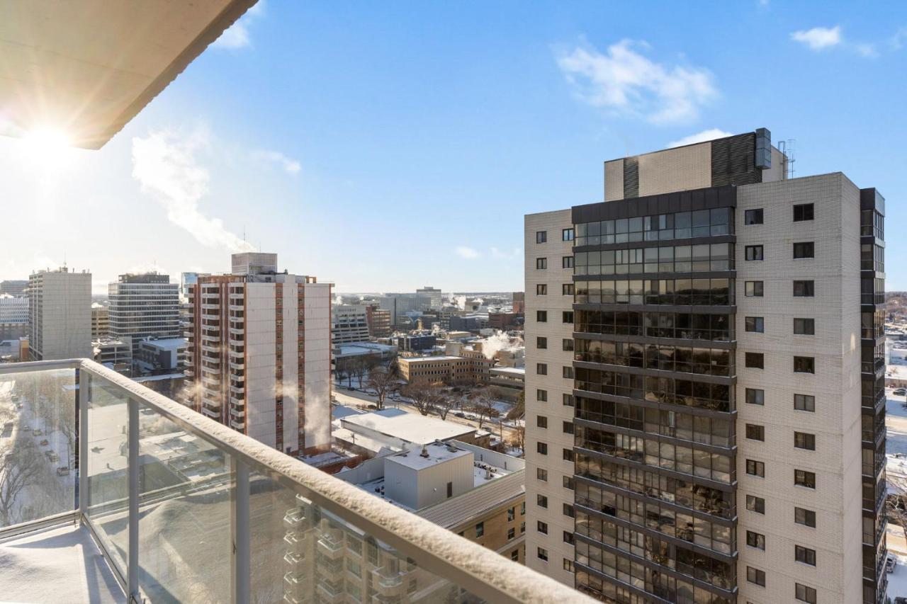 Superb 2 Bedroom Downtown With River View * Saskatoon