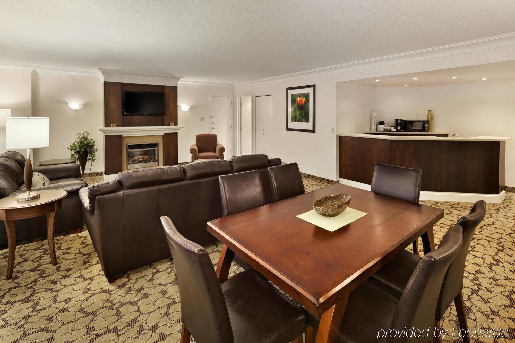 Hilton Garden Downtown Hotel Saskatoon