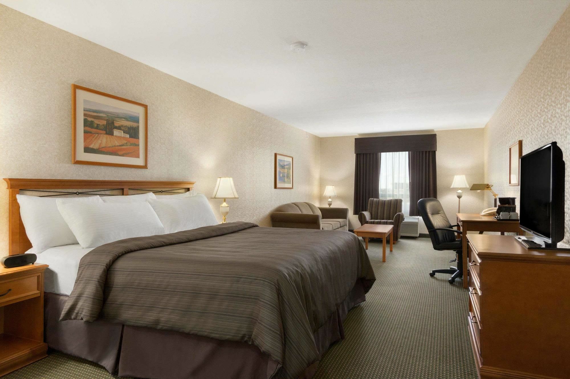 Days By Wyndham Hotel 2*